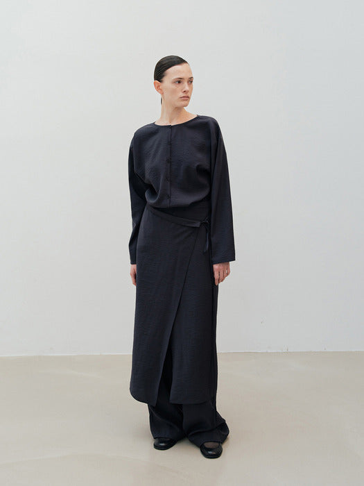 [moia] folded wrap skirt (navy)