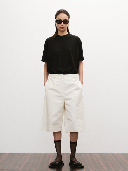 Recto Pin Tucked Detail Vermuda Pants (Ecru)