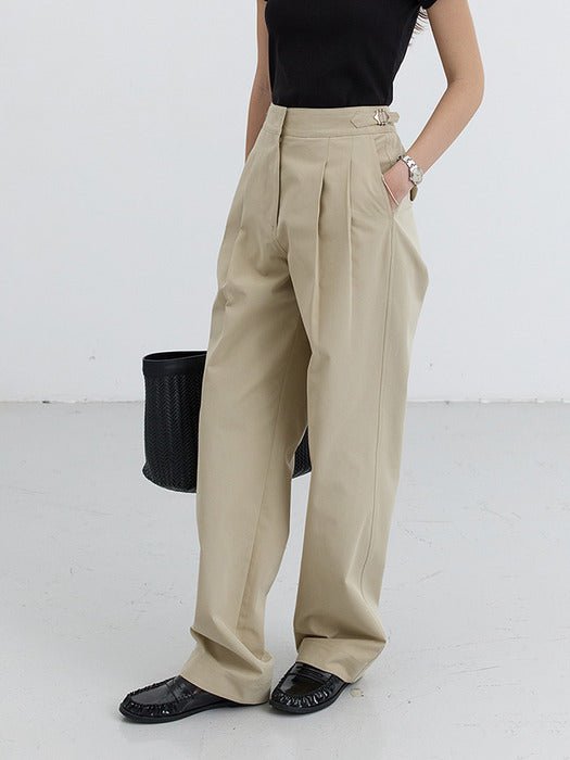 Clothing in beige - Premium quality product image