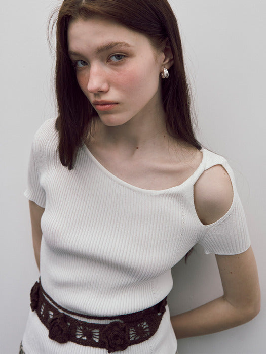 Raive Unbalanced Off Shoulder Knit
