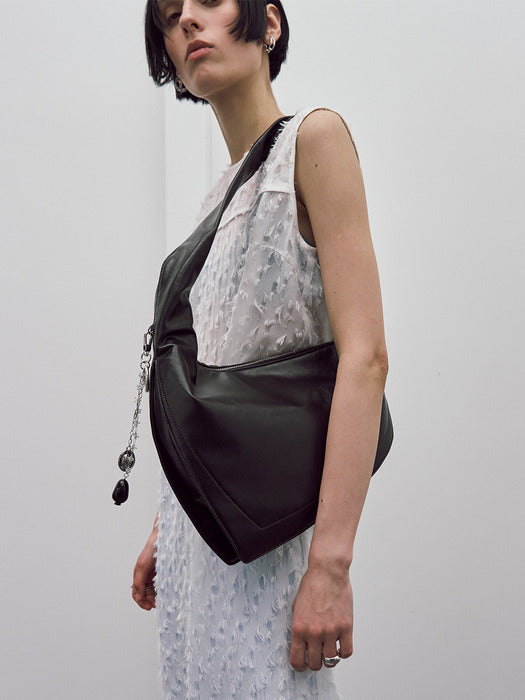 Raive Ray Shoulder in Black