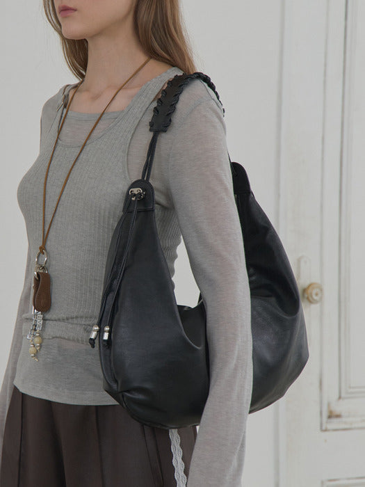 Raive Beth Shoulder