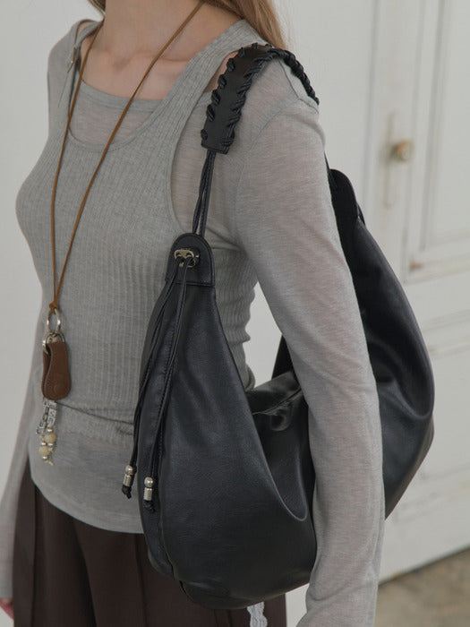 Raive Beth Shoulder
