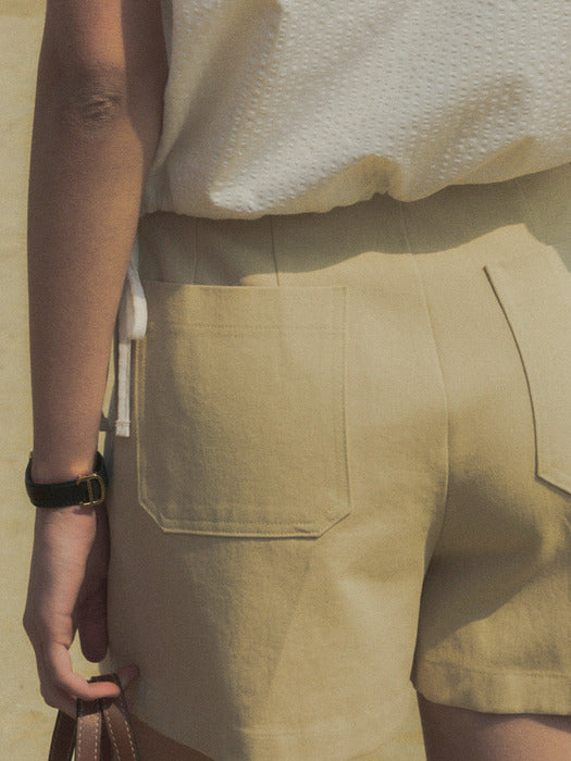 Tillidie Classic short pants Beige