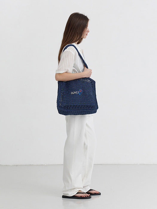 Dunst Hand Drawing Bloom Bag Navy