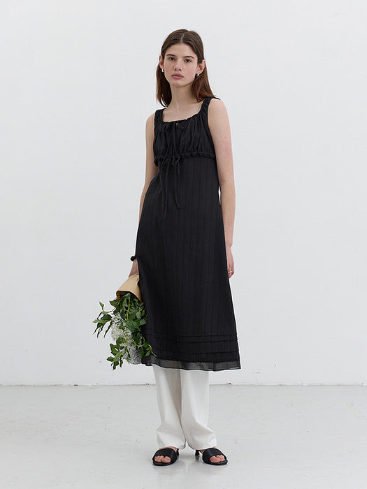 [dunst] SHIRRING RIBBONED SLEEVELESS DRESS BLACK_UDDR5B221BK