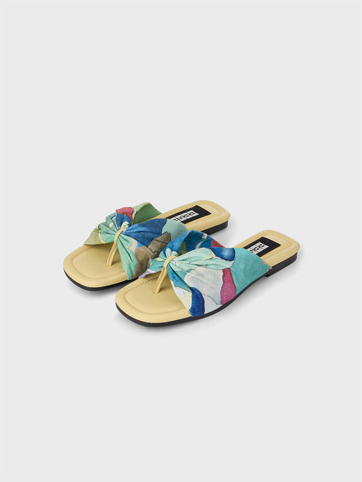 Eenk Gathered Flat Sandals - Multi