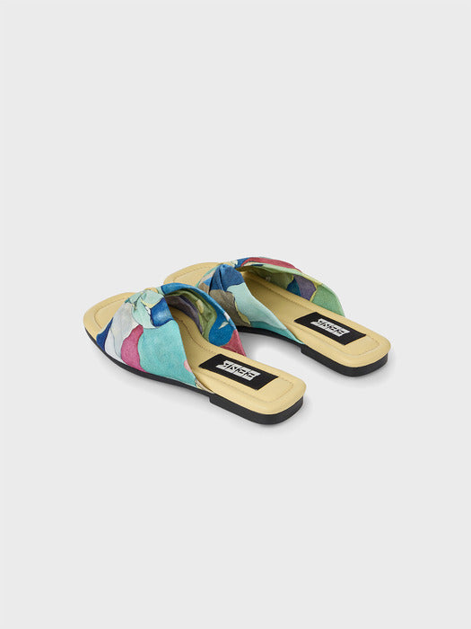 Eenk Gathered Flat Sandals - Multi