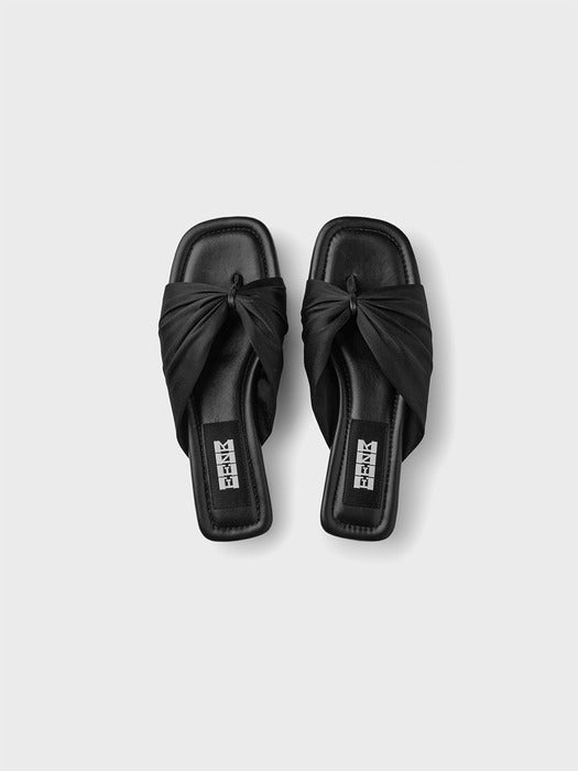 Eenk Gathered Flat Sandals - Black