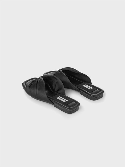 Eenk Gathered Flat Sandals - Black