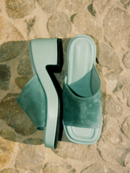 Loeuvre Hale Mules