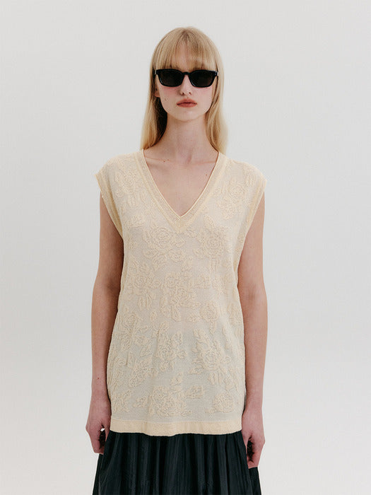 Eenk Jacquard V-Neck Knit Vest - Cream