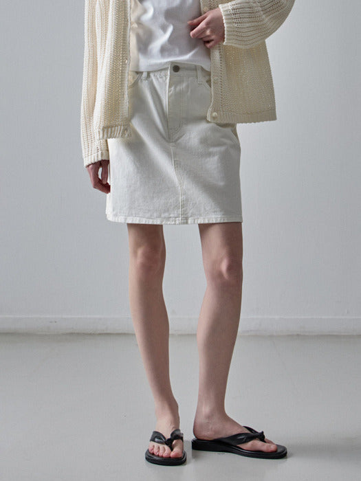 Facade Pattern Classic Denim Mini Skirt clean white
