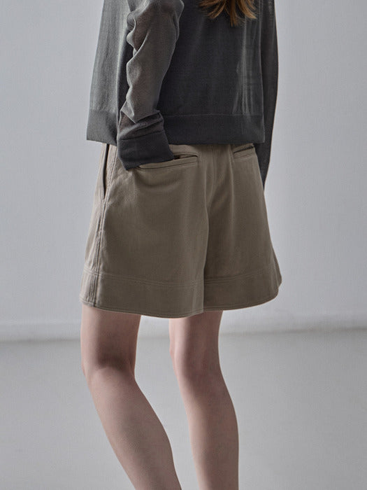 Facade Pattern Washed Cotton Shorts olive beige