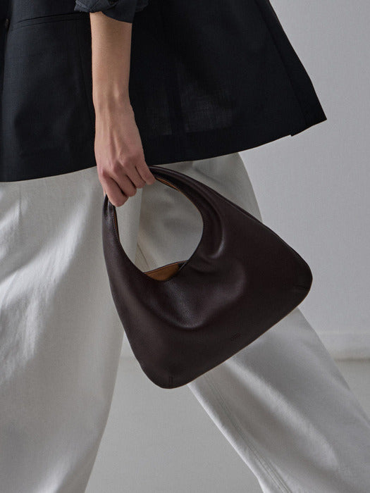 Facade Pattern East Tote Bag chocolate