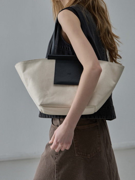 Facade Pattern Celly Bag ecru