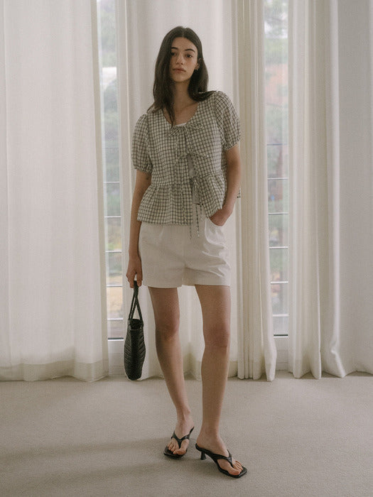 [TILLIDIE] Front ribbon point blouse TISU03BL09_Ivory&black