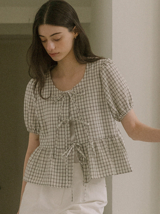 Tillidie Front ribbon point blouse Ivory&black