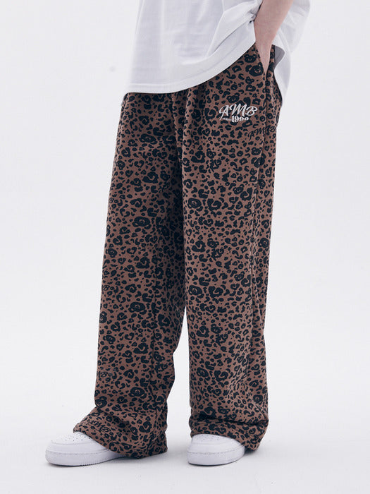 Ambler Heart Bear Leopard Pants Leopard 2-Way Sweat Pants (Brown)