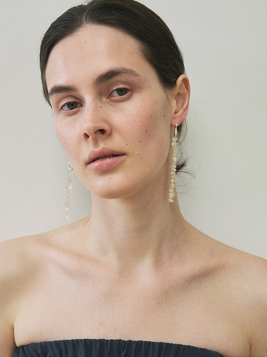 [moia] moonstone earrings (ivory)