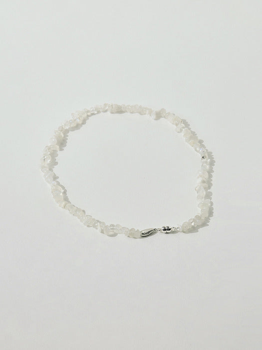 [moia] moonstone choker (ivory)