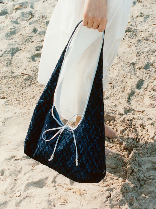 Raive Lily Shoulder Lace in Navy