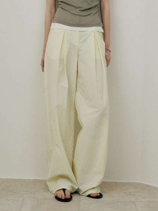 Raive Tuck Wide Pants