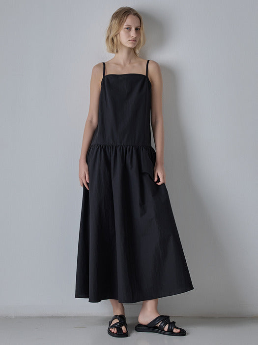 [facade pattern] Volume Sleeveless Square Neck Dress - Black