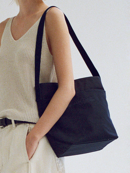 Facade Pattern Canvas Shepherd Bag