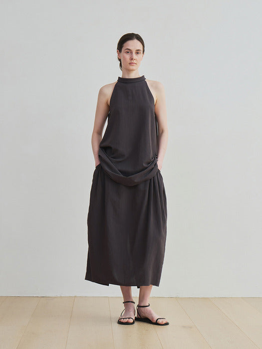 [moia] halter scarf blouse (charcoal brown)