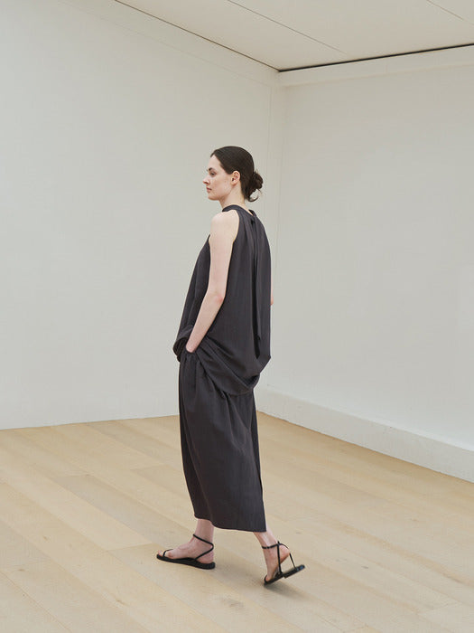 [moia] halter scarf blouse (charcoal brown)