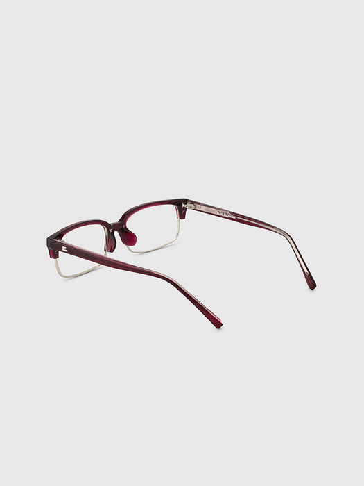 Sunglasses in purple - Premium quality product image