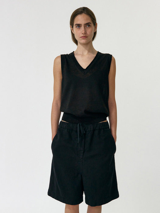 Dore Sleeveless Knit Top (Black)