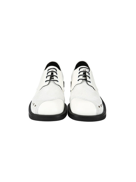 Shoes in white - Premium quality product image