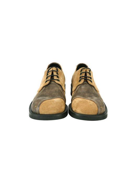 Shoes in beige - Premium quality product image