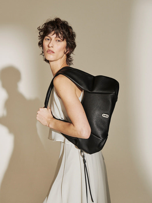 [vunque] Halfmoon En Haut Hobo M (Halfmoon En Haut Hobo Medium) Black