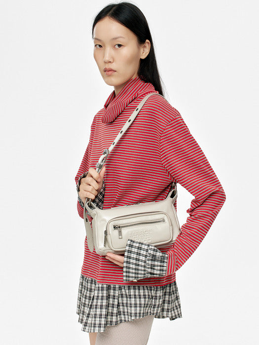 OUTPOCKET HOBO MINI_light grey glossy plain