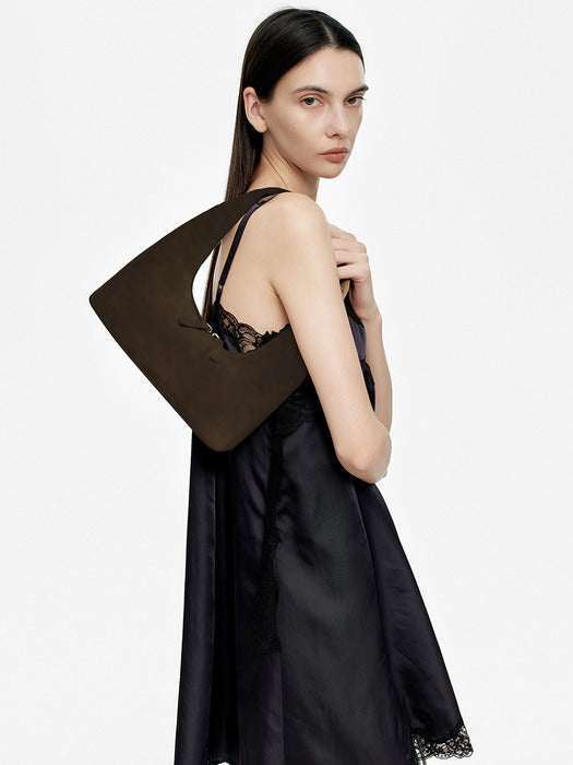 HOBO SHOULDER_hush nubuck