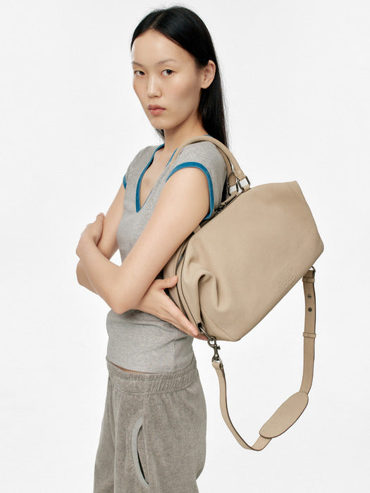DUMPLING TOTE_nude nubuck