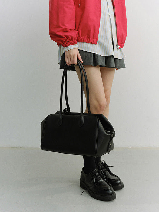Dunst Soft Frame Shoulder Bag Black