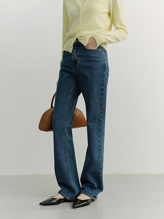 Dunst Essential Semi Boot-Cut Jeans Classic Blue