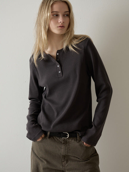 Facade Pattern Henley Neck Washed Cotton Rib T-shirt