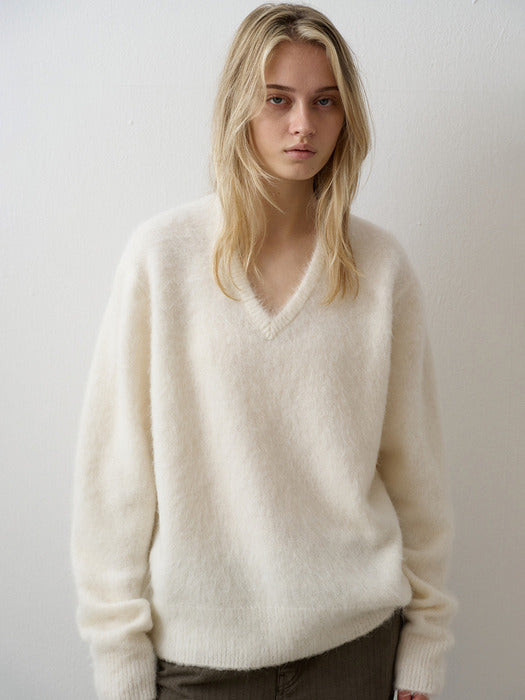 Alpaca V-Neck Knit_ivory