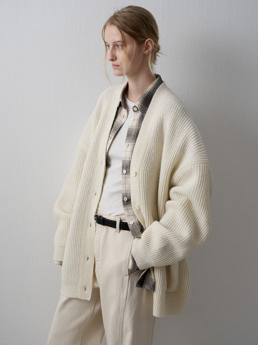 Shetland Wool V-neck Cardigan_ivory