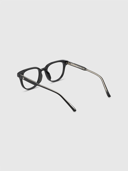 Sunglasses in black - Premium quality product image