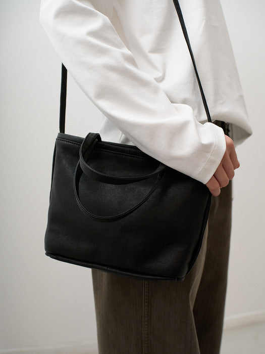 Breeze Crossbody Washed Leather Bag - Black
