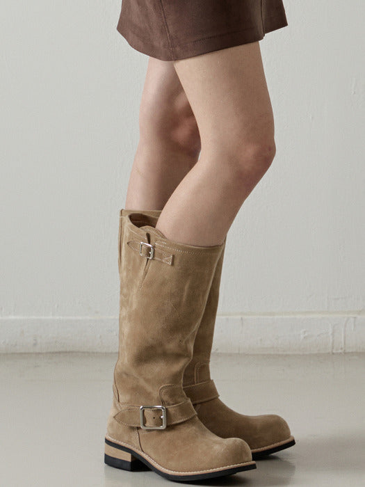 Facade Pattern Suede Engineer Boots sand