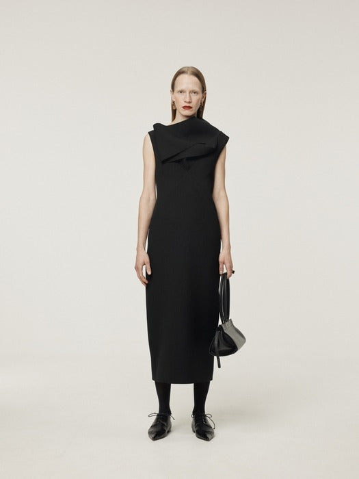 Recto Mille-Feuille Dress (Black)