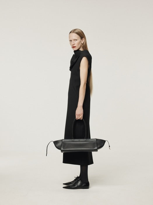 Recto Mille-Feuille Dress (Black)