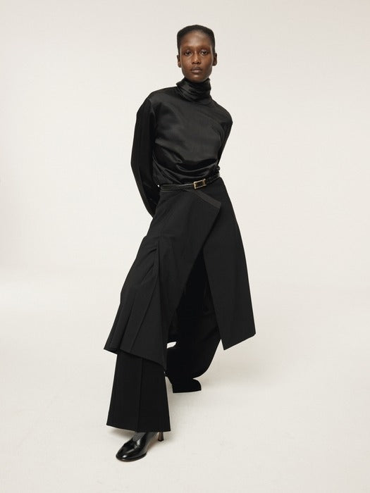 Recto Pleated Wrap Skirt (Black)